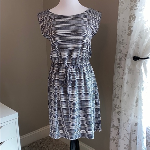 LOFT Dresses & Skirts - Loft dress size MP